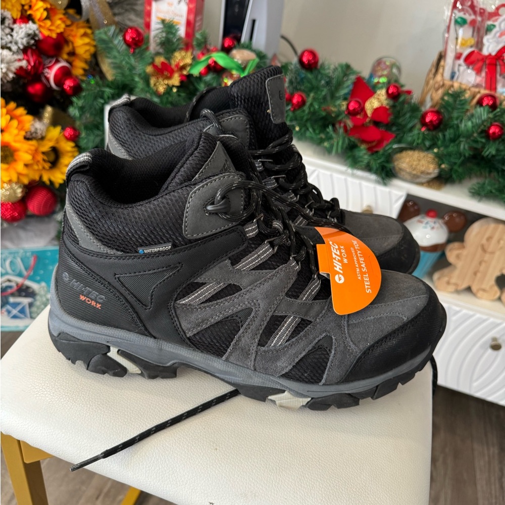 HI-TEC Ravus mid hiking boots ✨ - Picture 8 of 14